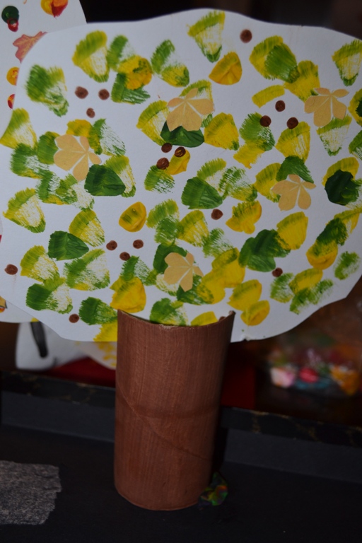 Лес, деревья и чуть-чуть про ежиков