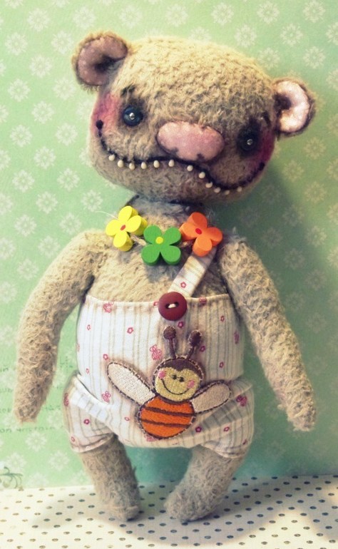 Пчелинцев :)