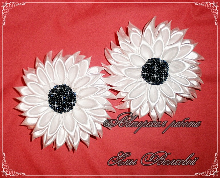 Резиночки и заколочки для принцесс.Авторская работа