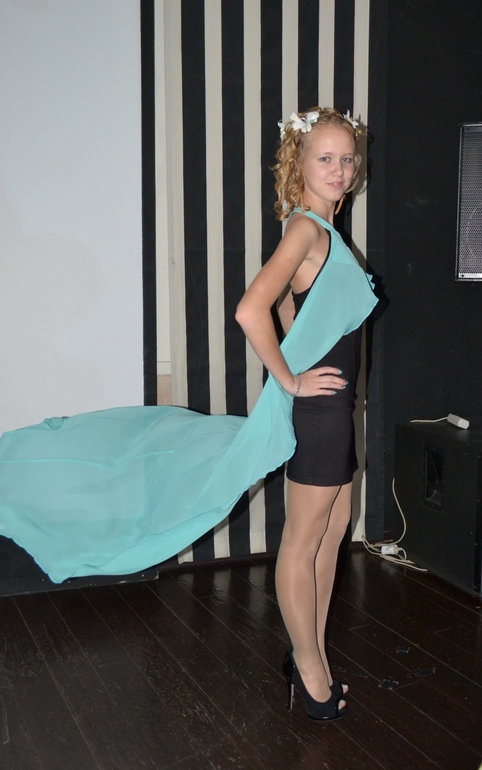 9 класс... Выпускной у Лизы!