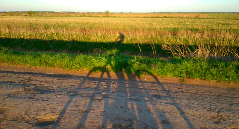 Вдоль Москва реки.