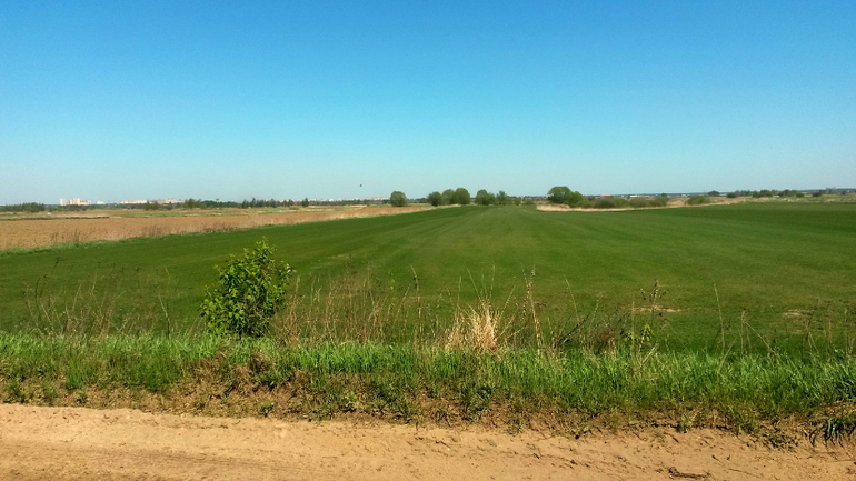 Вдоль Москва реки.