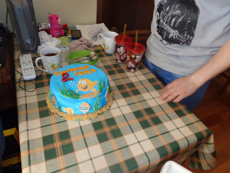 Кирюша и Гуппи пузырики =)