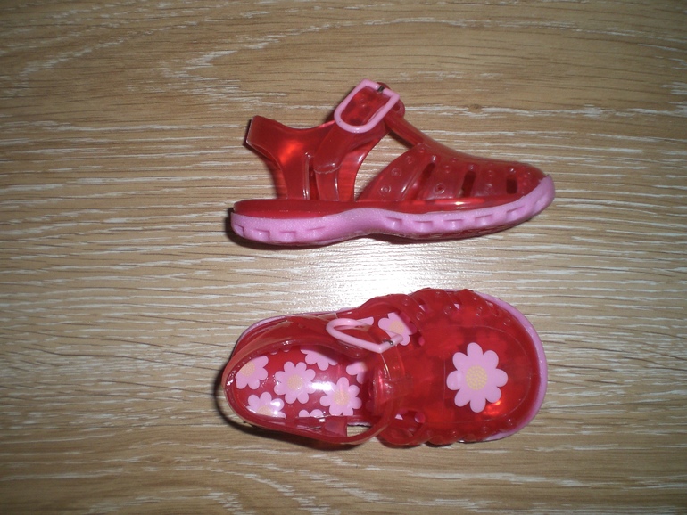 Обувь б/у для девочки от 17 до 21 размера: Superfit, Котофей, Primigi, в подарок Superfit и Naturino/