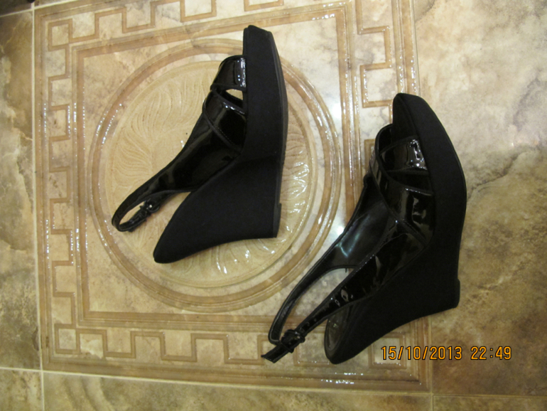 Женская обувь