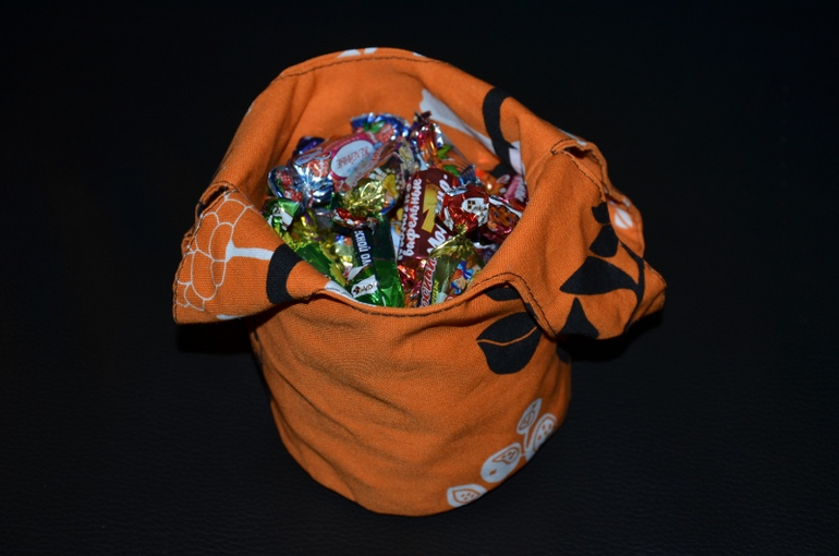 Японский узелок с русскими конфетками для японцев