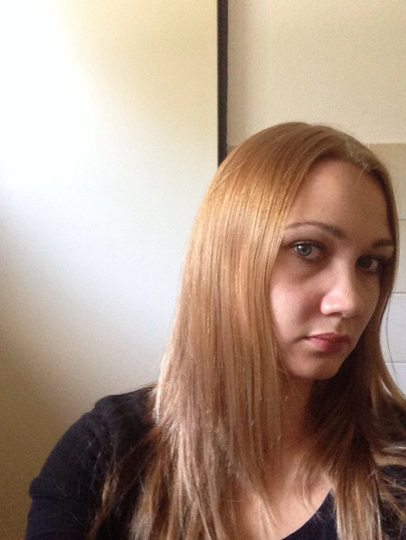 Через 2 часа в парикмахерскую хелп !!))