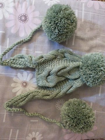 Наша семья свяжет под заказ оригинальные шапки