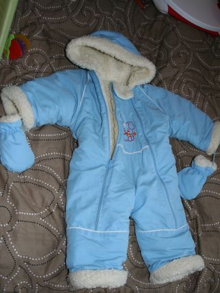 Теплые комбинезоны для прогулок.