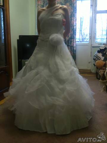 Платье новое. бюджетный выриант))))