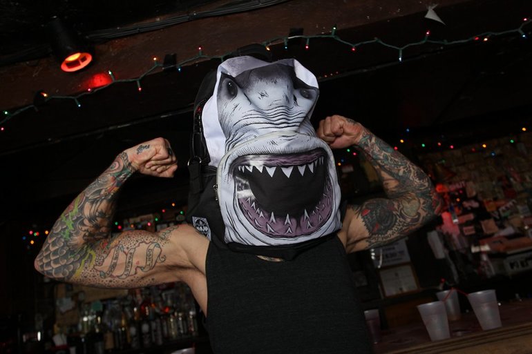 Хвастики:рюкзаков, ланч-боксов. чехлов для планшета.