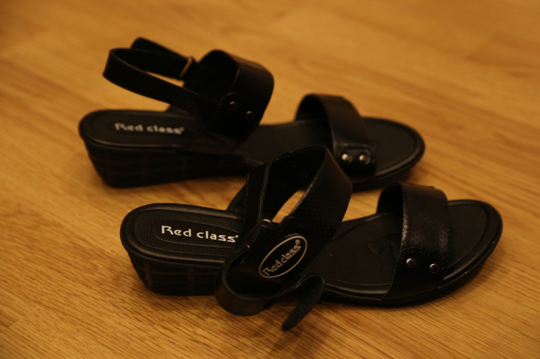 Модные легкие изящные удобные босоножки 39 размера