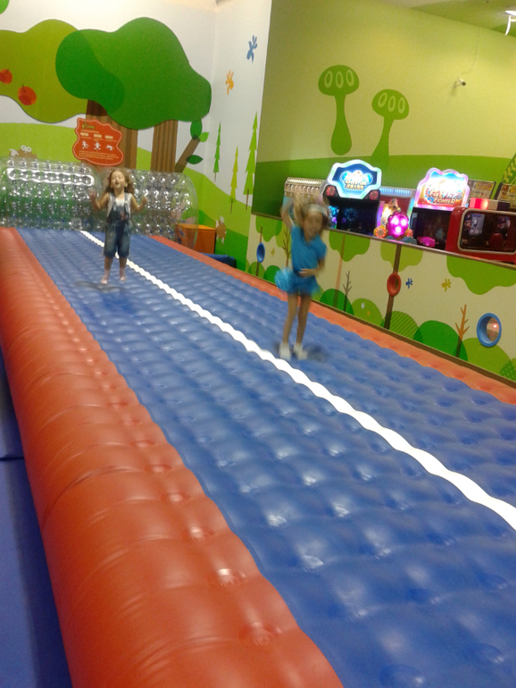 Игровая площадка в ТЦ Джансейлон на Пхукете