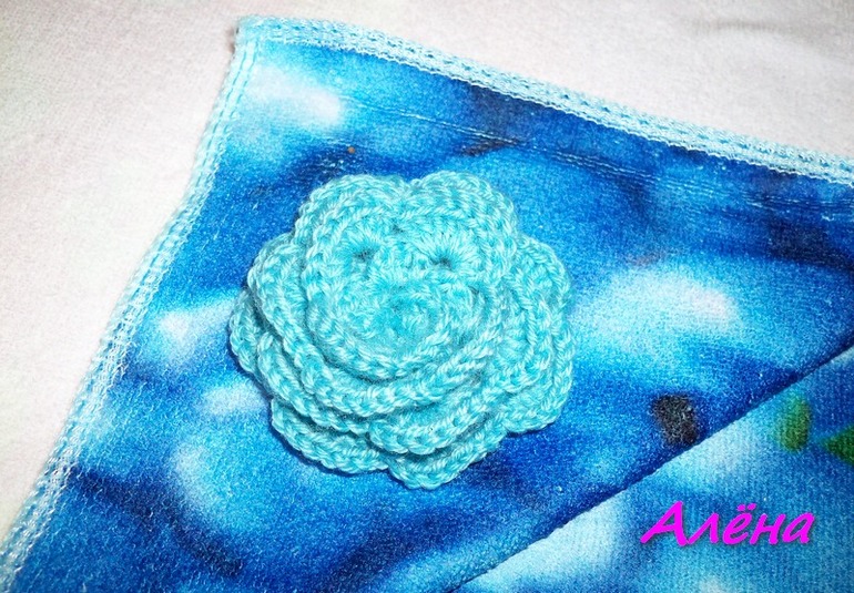 МК вязаной заколочки крючком.