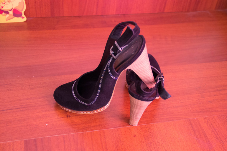 Очень хорошие женские вещички.Почта!