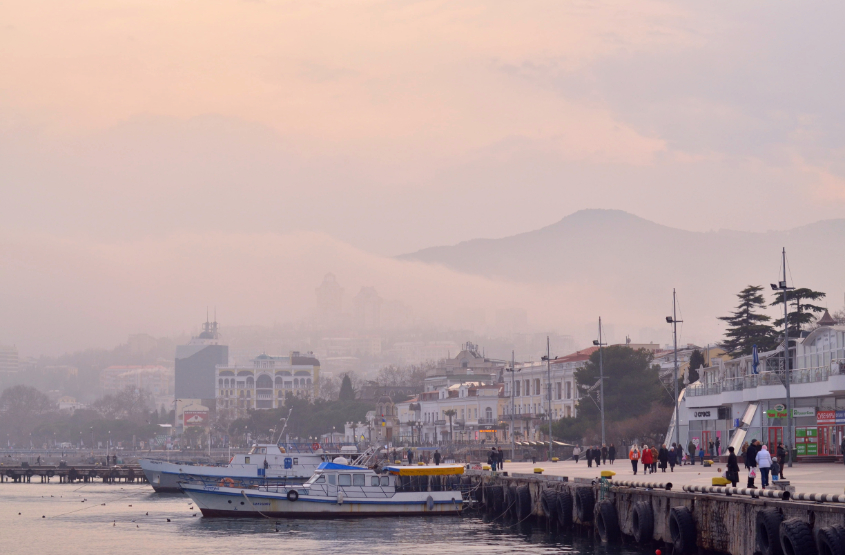 Ялта,набережная,февраль)