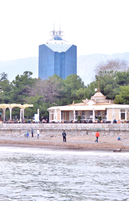 Ялта,набережная,февраль)