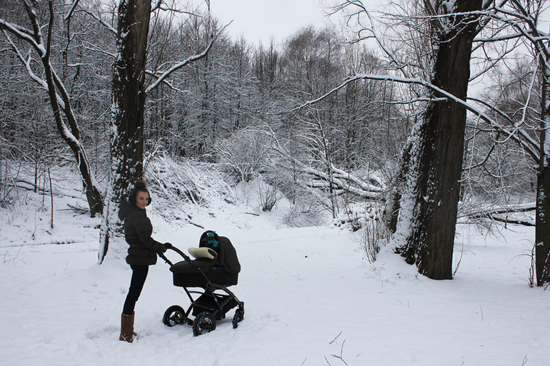 Погуляли всей семьёй)