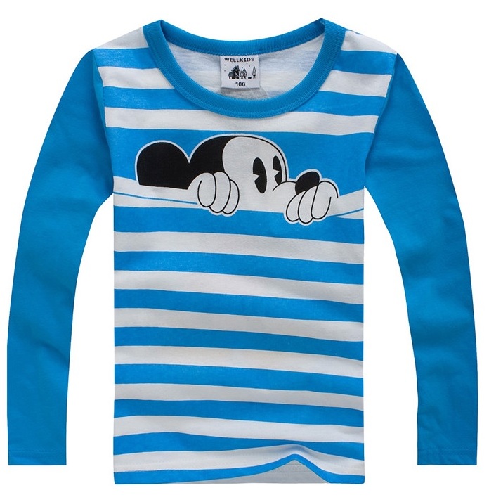 В наличии! Хлопковая кофта унисекс с мики, цена 260 руб! размер 120! Кому?