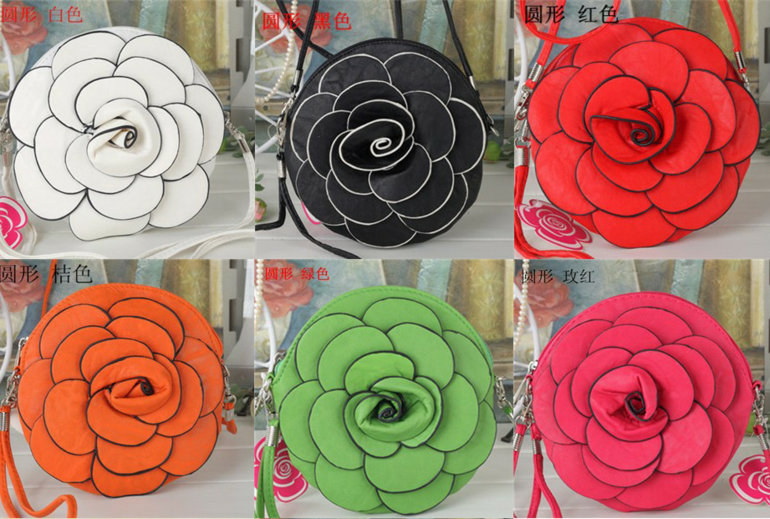 сумки цветы, цена 350 руб! сразу на ваш адрес! в наличии черная и белая, кому?!