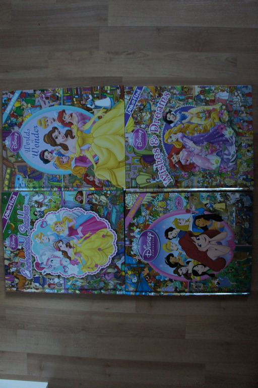 Spot the … найти предметы Disney Princess collection 4 книги
