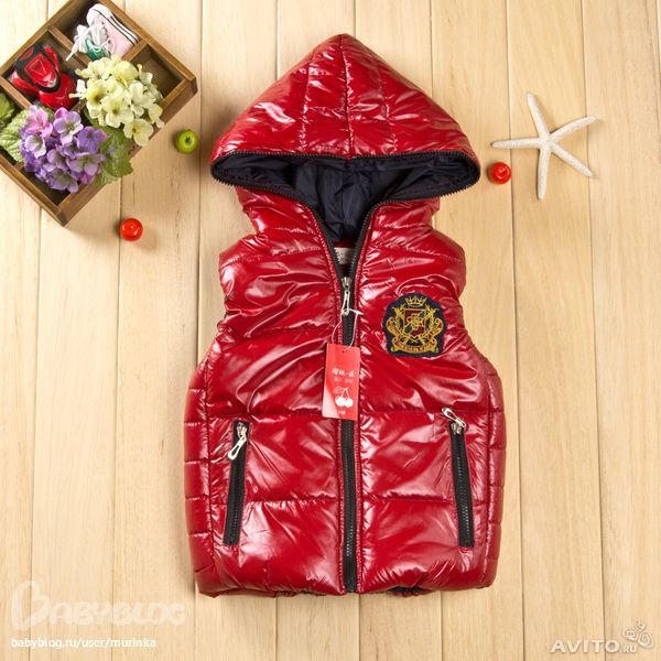 Жилет красный р-р 120 .Почта.