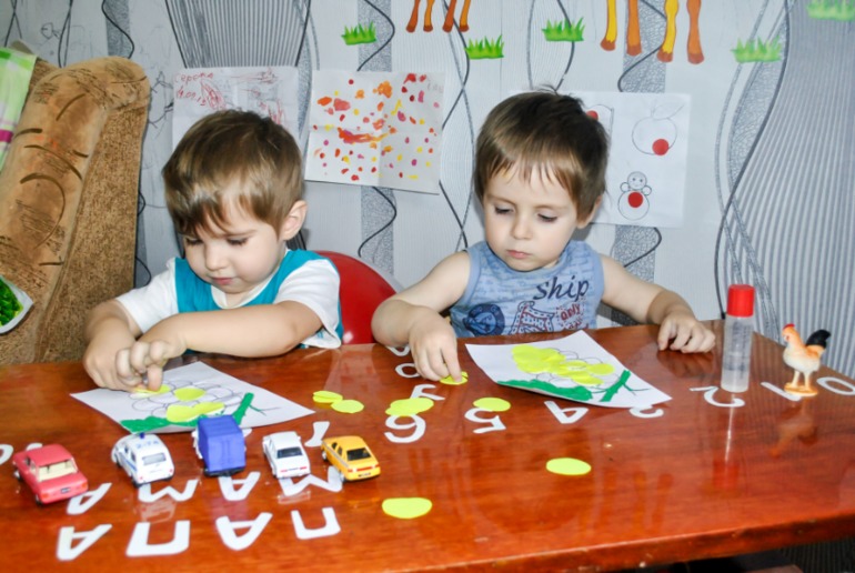 Готовим с детьми. Капкейки с изюмом и орехами.