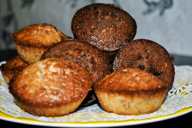 Готовим с детьми. Капкейки с изюмом и орехами.