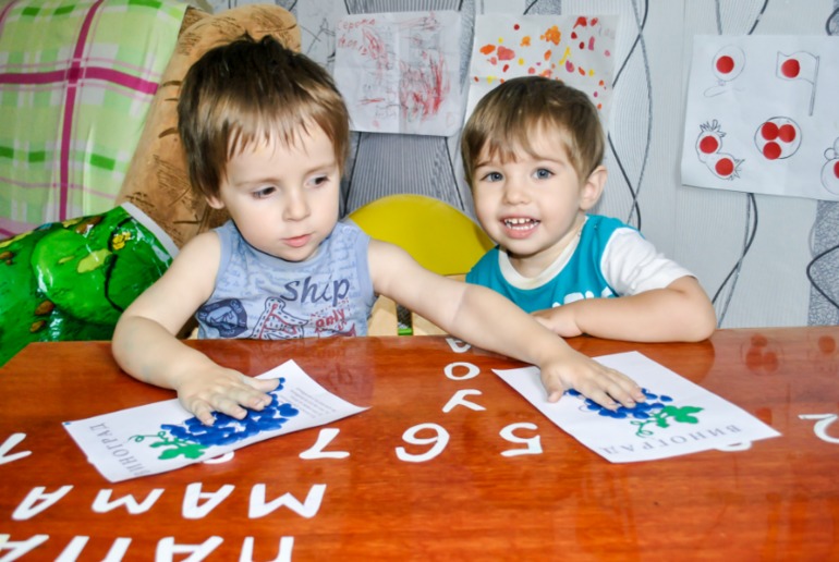 Готовим с детьми. Капкейки с изюмом и орехами.