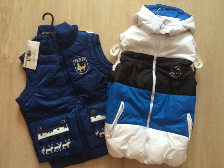 Продам новые  жилетки 44-46 цена 1000 руб за одну)))