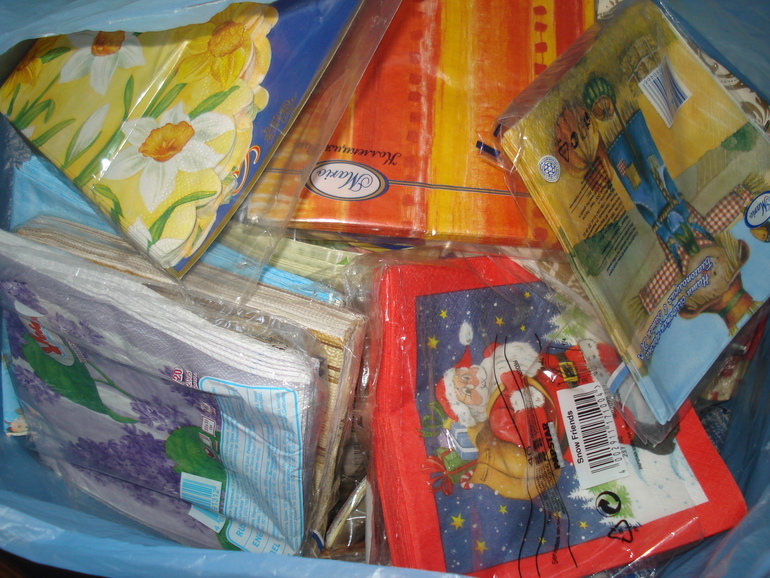 Отдаю даром наборы из салфеток для декупажа.