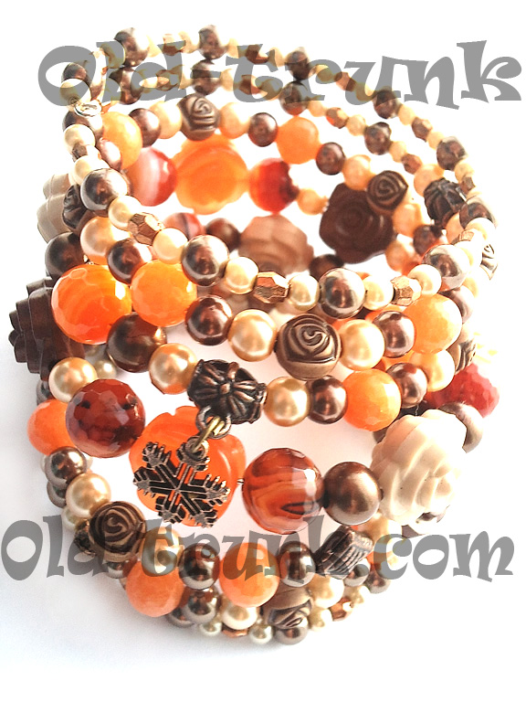 Браслет с агатом. Гнедая лошадка.