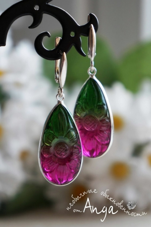 Новинки... а еще я купила шею!!! или бюст...короче..хвастаюсь своими творениями и приобретением.