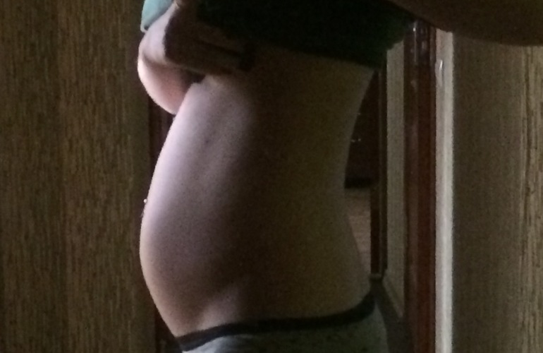 Беременность 36 недель каменеет. 26 Недель беременности живот каменеет. Каменеет живот при беременности 26 недель. 27 Недель маленький живот. Маленький живот на 26 неделе беременности.