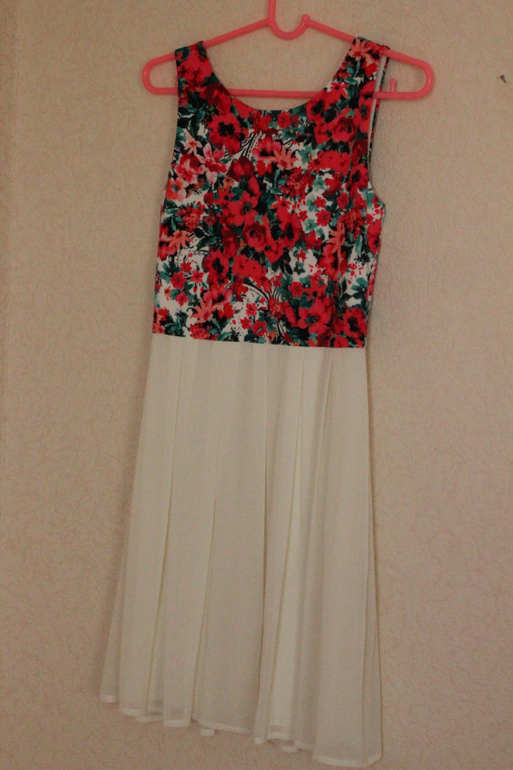 Новое Платье SABRA легкое, яркое. Турция