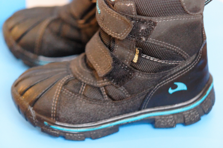 Продам ботинки VIKING buck Викинг Размеры 23 и 27 по 2000 руб.