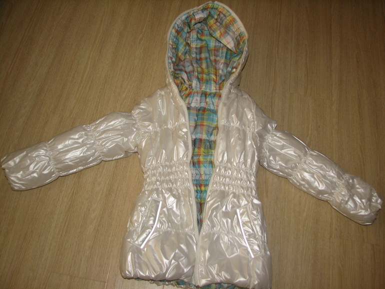 Куртка на девочку,р.134
