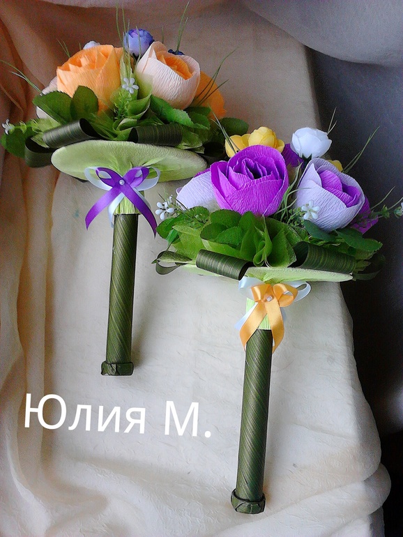 Два ручных букета.