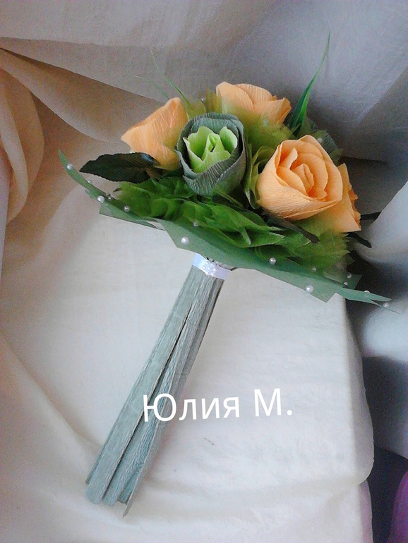 Сумочка и ручной.