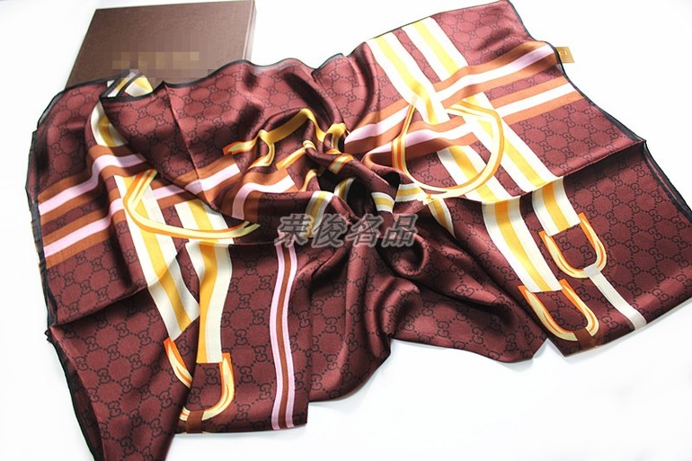 Аксессуары для всей семьи!!! (шапки, платки, комплекты) Весенние обновления!