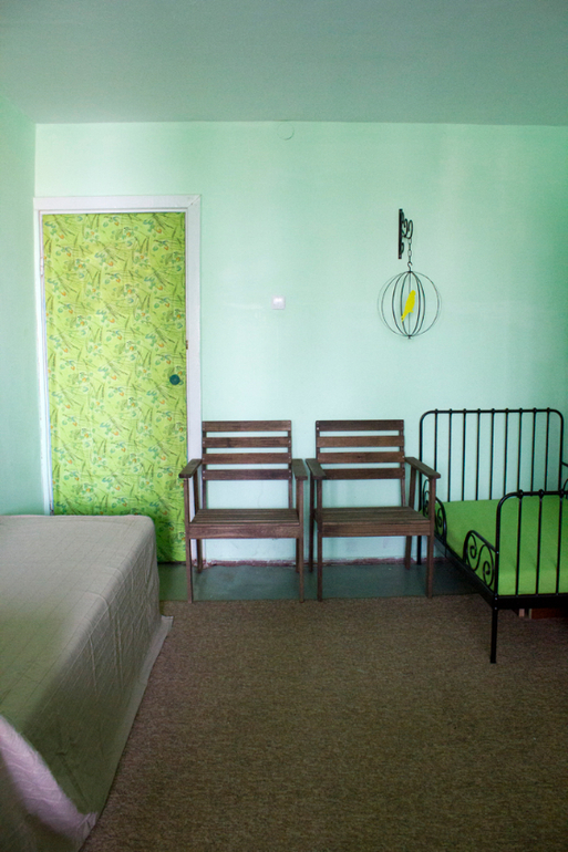 Однокомнатная в зеленых тонах