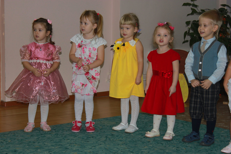 Праздник осени в садике