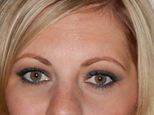 Зеленые глаза и смоки зеленый