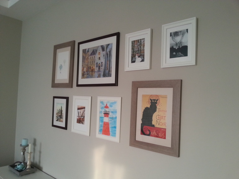 насверлили дырок в стенах)