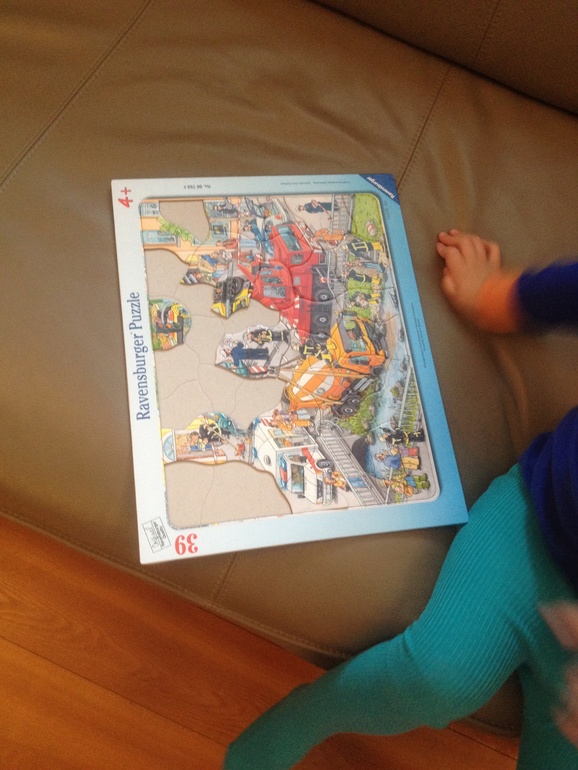 Пока я кормила Сашу и мыла посуду