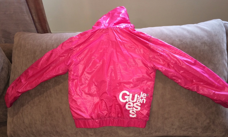 Ветровка GUESS