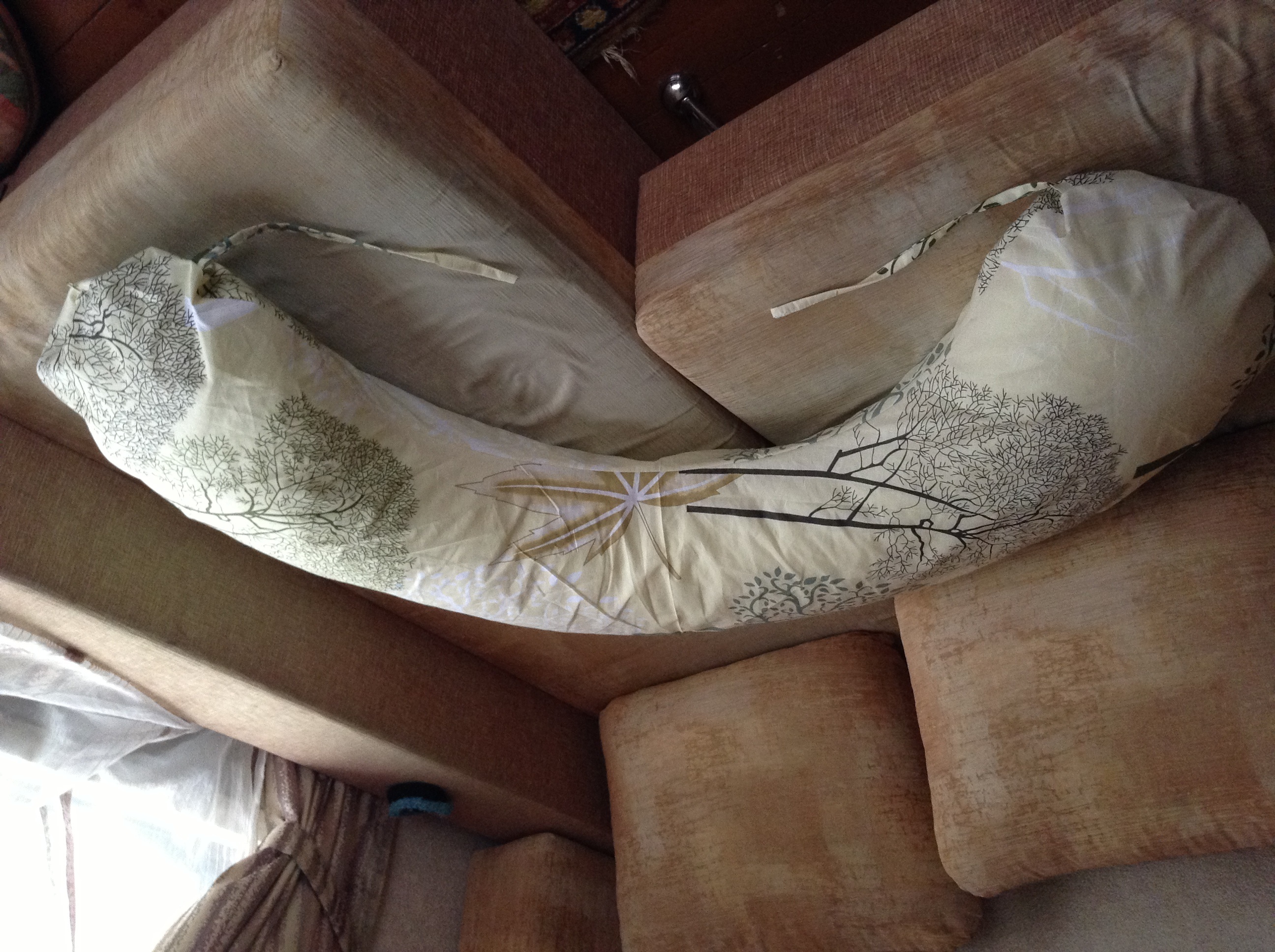 Ураааа! Доставили мою подушку для беременных!!! :)