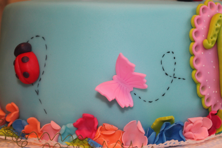 Для малышки с красивым именем)