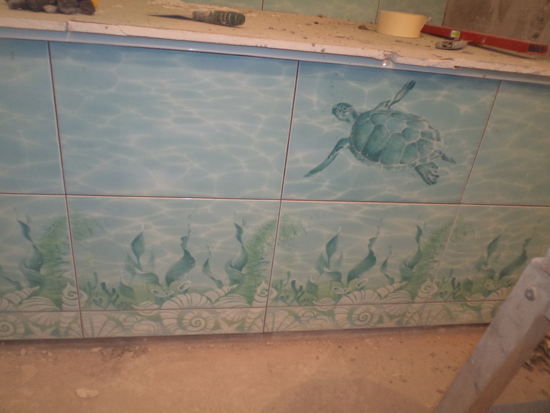 хороший плиточник.....