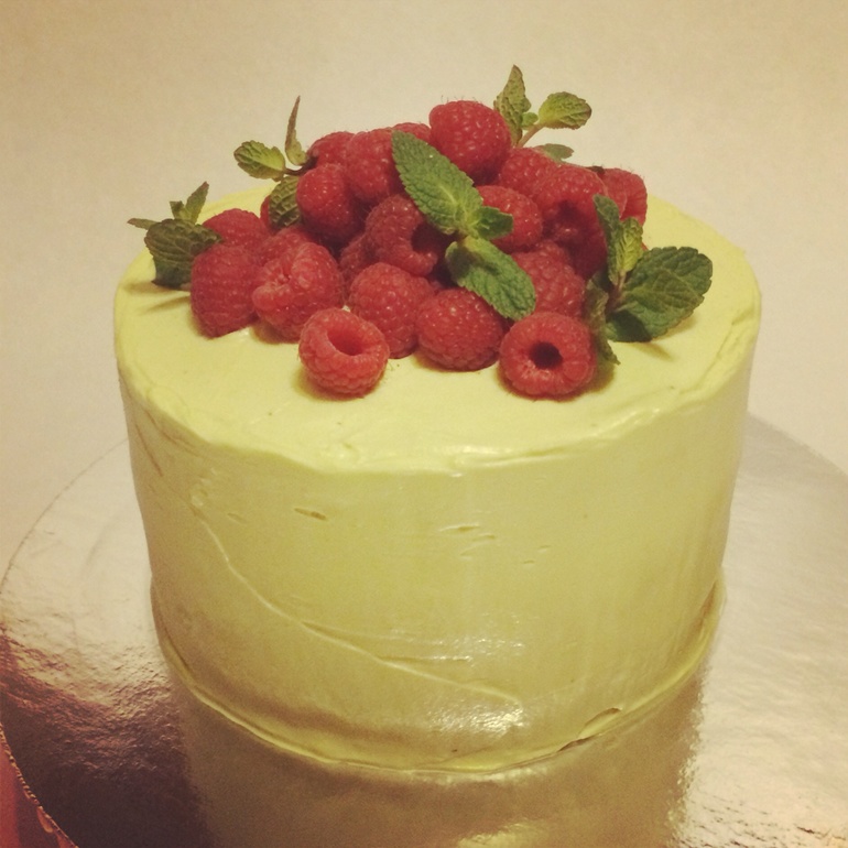 Тортик с ягодкой